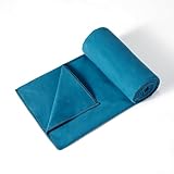 Amazon Basics Handtuch für Hot Yoga, weiche Mikrofaser, rutschfest, saugfähig, 188 cm x 61 cm, Aqua